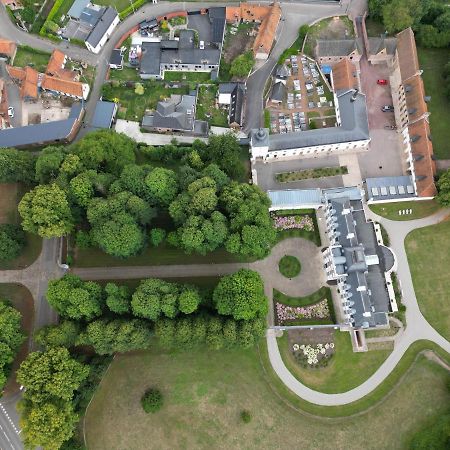 Chateau De Ranchicourt Bed & Breakfast Rebreuve-Ranchicourt ภายนอก รูปภาพ